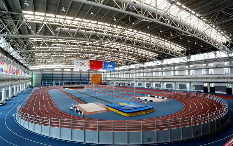 田徑館內(nèi)景 櫥窗_副本.jpg 田徑館內(nèi)景 櫥窗_副本.jpg