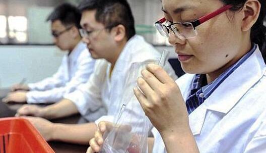 分析檢測(cè)儀器不管用?聞臭師職業(yè)大熱 分析檢測(cè)儀器不管用?聞臭師職業(yè)大熱