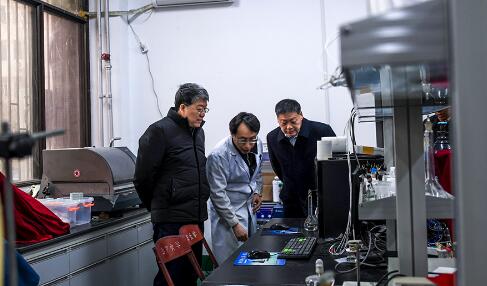 黨校委書記郭新立督導檢查實驗室安全工作 黨校委書記郭新立督導檢查實驗室安全工作