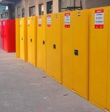 化學品存儲柜特點和保養說明